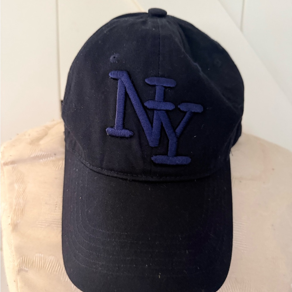 NY Embroidered Logo navy Baseball Cap